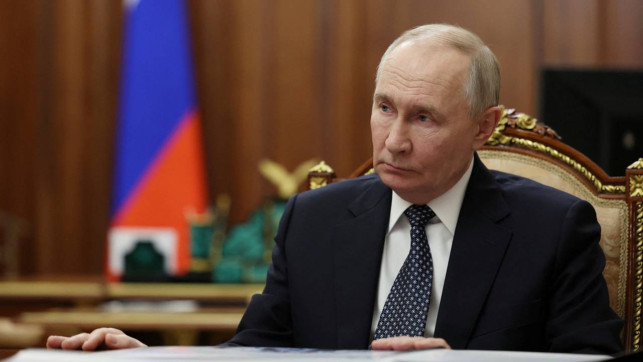 Путин объявил пасхальное перемирие