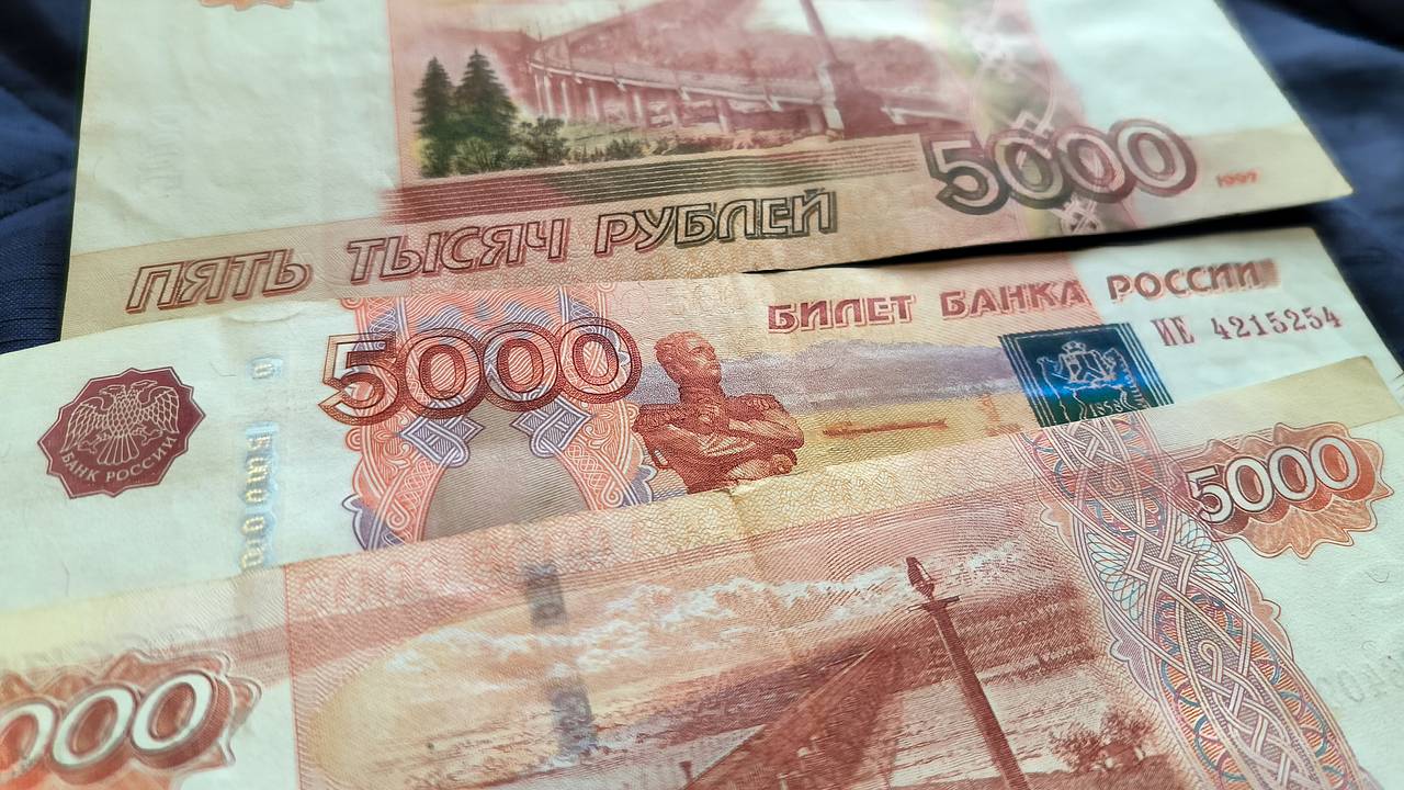 Россиянин отработает неуплату алиментов сыну-подростку
