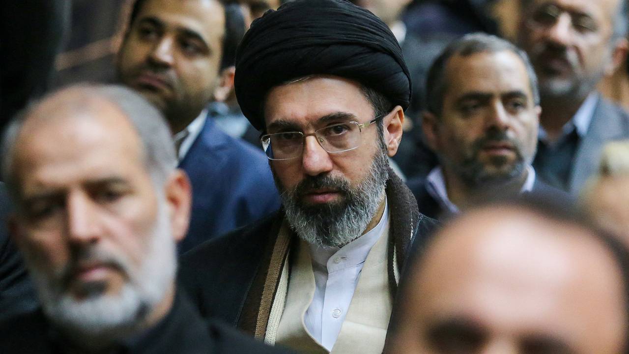 Моджтаба Хаменеи захотел обратиться к нации