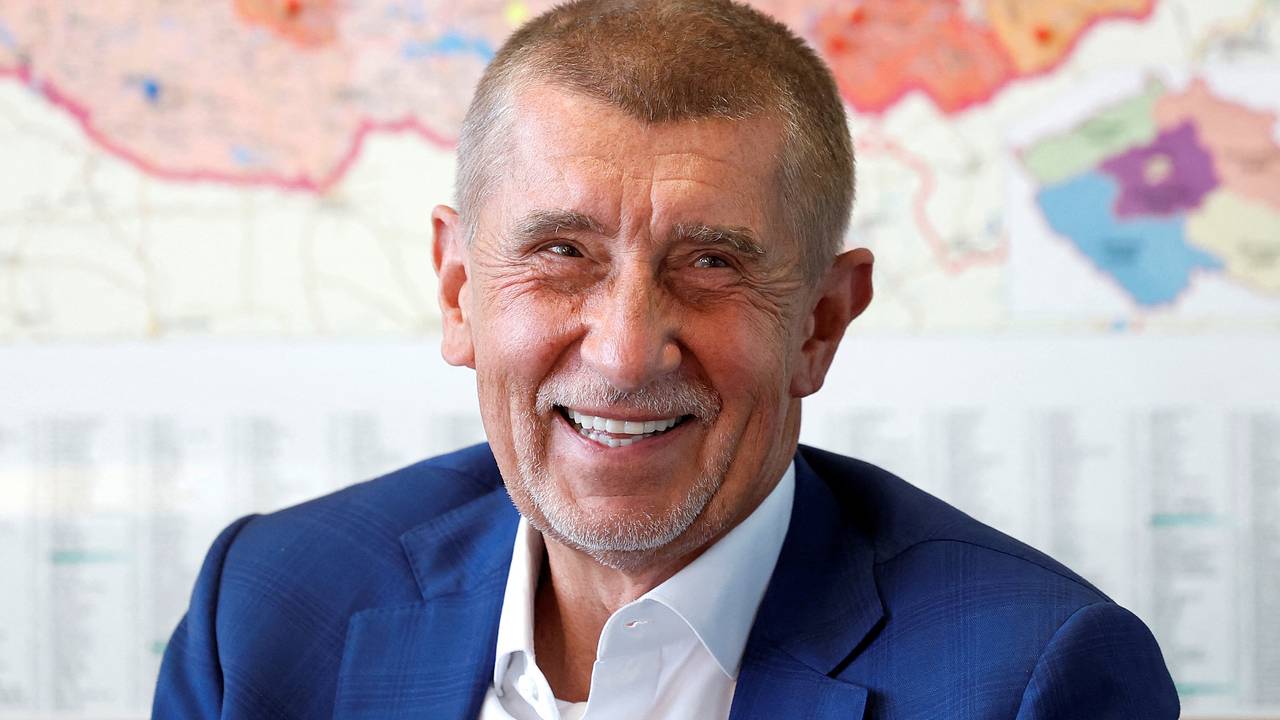 Премьер европейской страны поддержал Орбана перед выборами