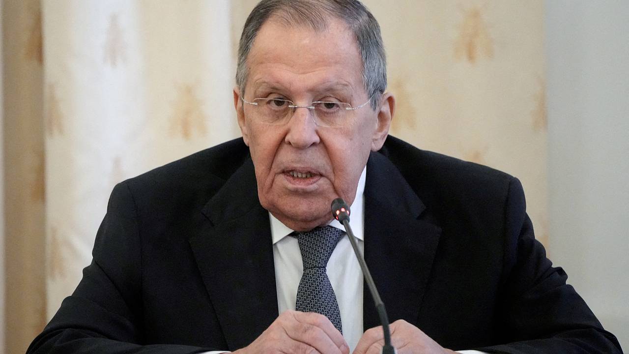 Лавров посетит Китай