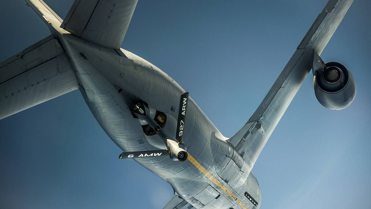 В России изучили поврежденный Ираном американский KC  135R