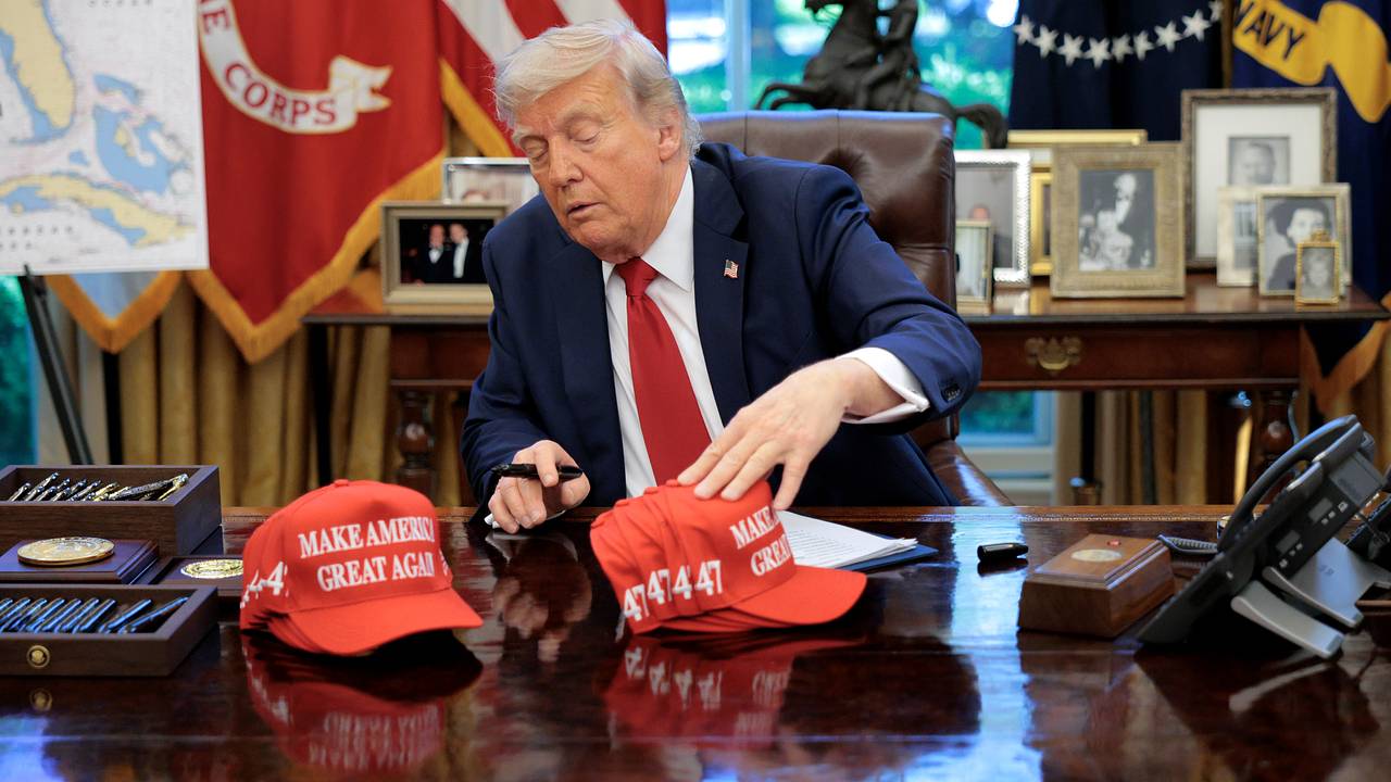 Европейские ультраправые пересмотрели отношение к Трампу