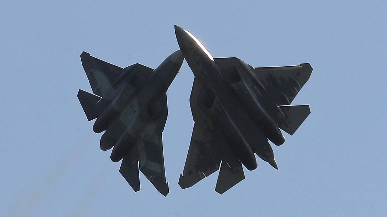 Список заказчиков Су-57Э расширился