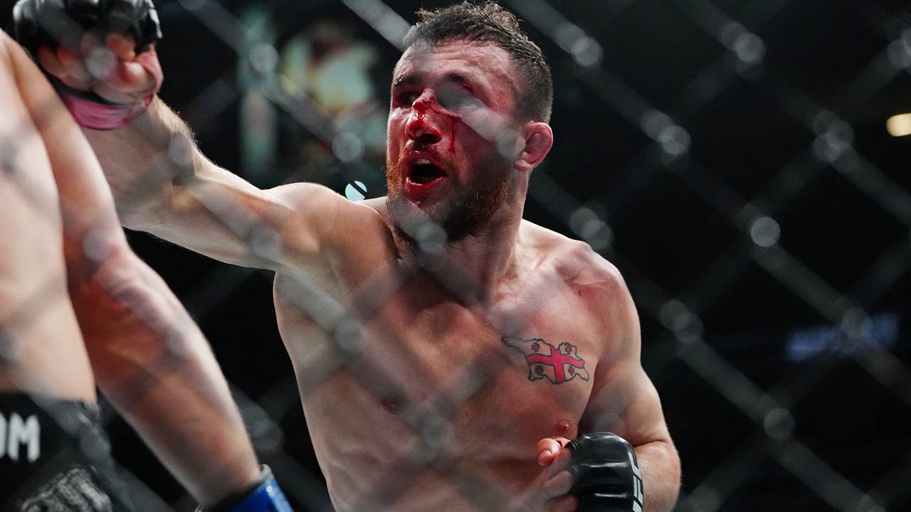 Грузинский боец UFC назвал ублюдком россиянина Петра Яна Грузинский боец UFC назвал ублюдком россиянина Петра Яна