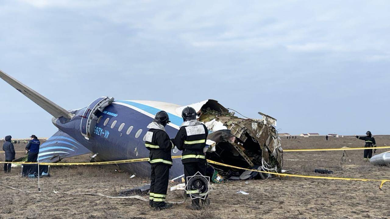 Россия и Азербайджан урегулировали вопрос по крушению самолета AZAL