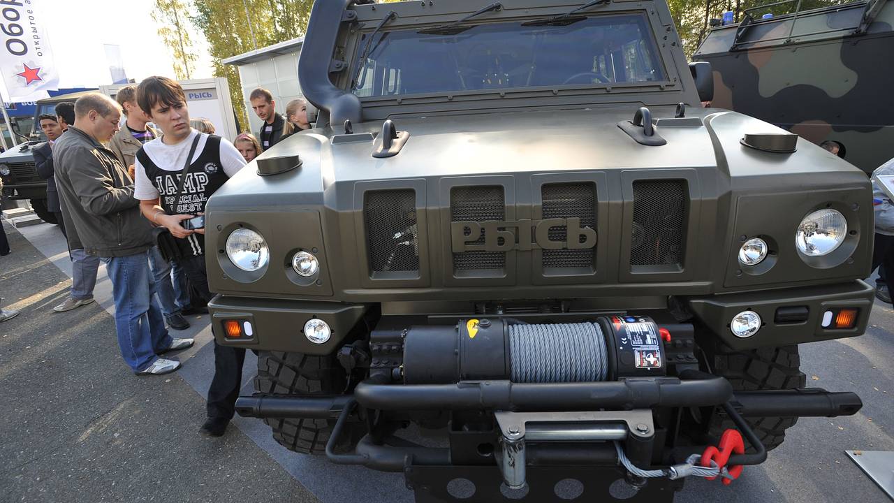 Итальянские Iveco LMV назвали лучшими бронеавтомобилями ВС России Итальянские Iveco LMV назвали лучшими бронеавтомобилями ВС России