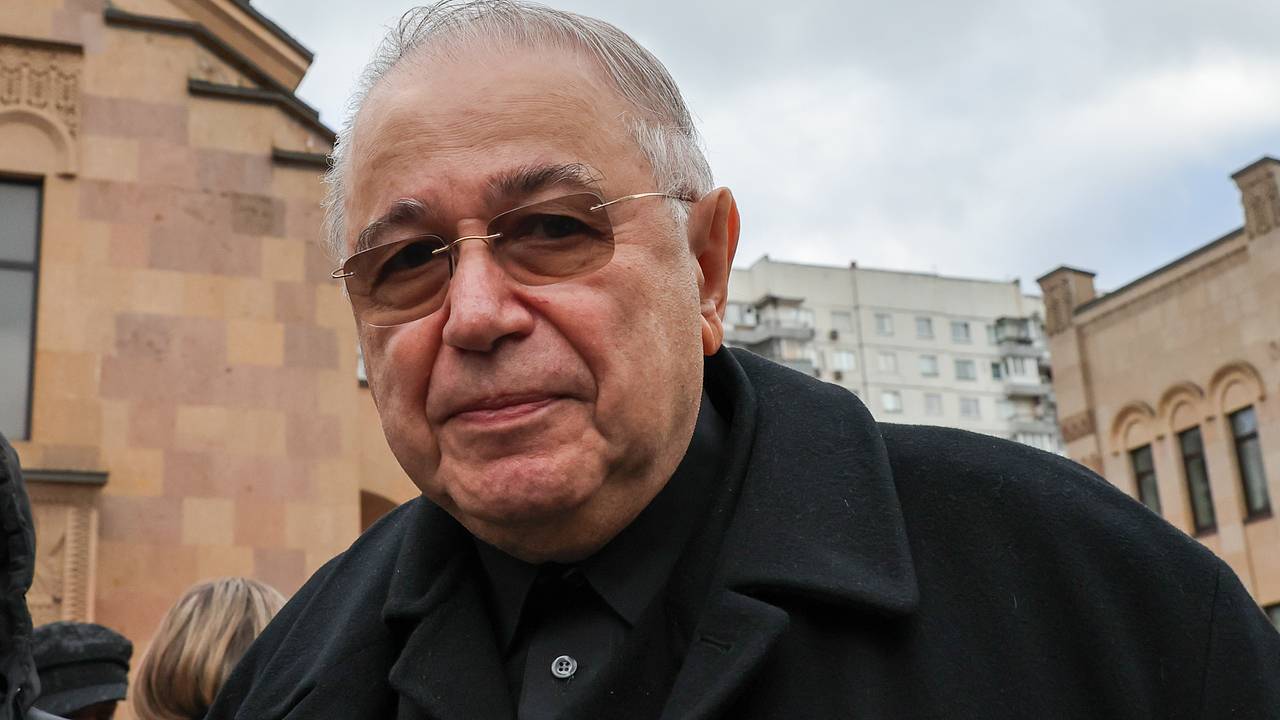 Петросян обвинил европейского лидера в краже шутки о России