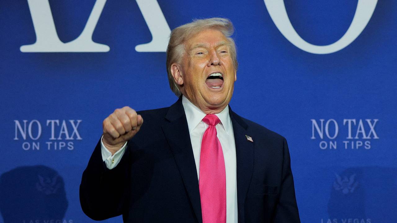 Трамп назвал условие прекращения блокады морских портов Ирана Трамп назвал условие прекращения блокады морских портов Ирана