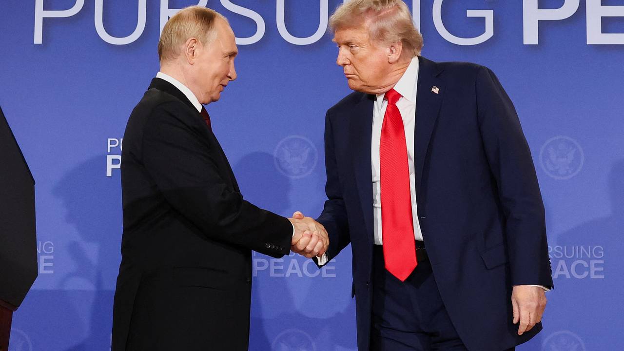 Венгерский политолог оценил возможность саммита Путина и Трампа в Будапеште при Мадьяре Венгерский политолог оценил возможность саммита Путина и Трампа в Будапеште при Мадьяре