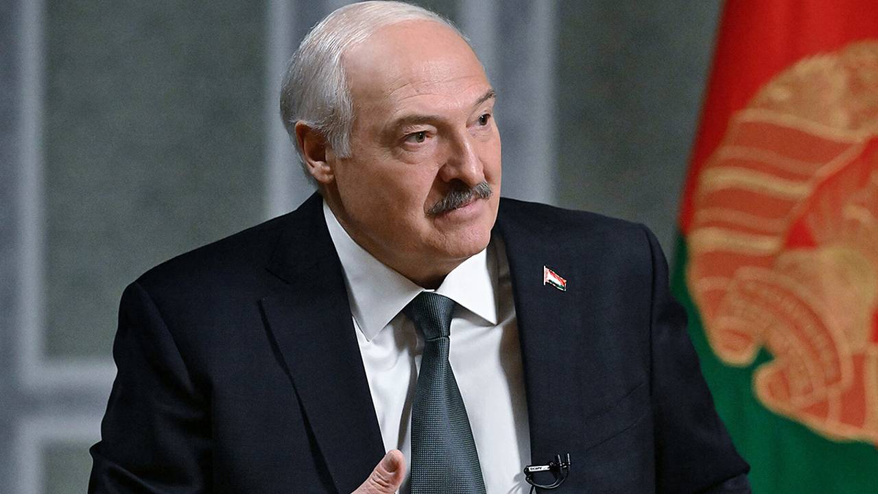 Лукашенко назвал условие для встречи с Трампом