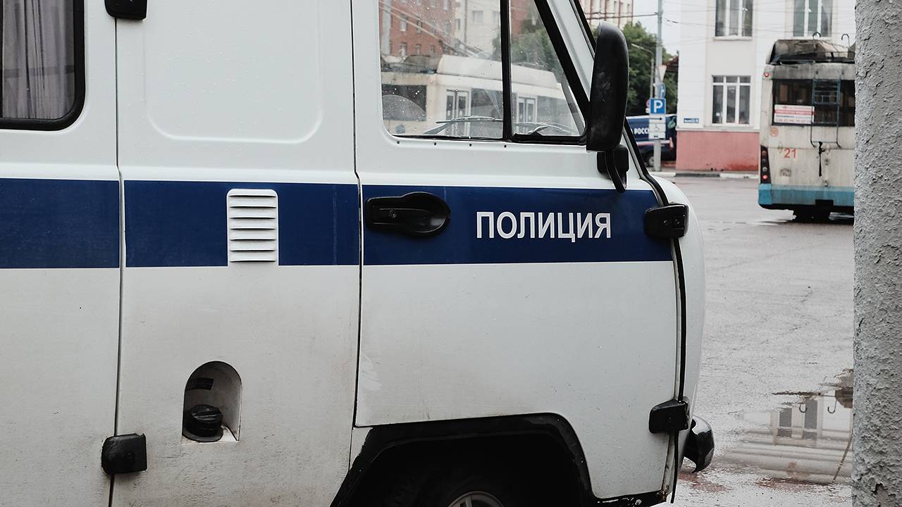 Россиянка выбросила ребенка в мусорный контейнер