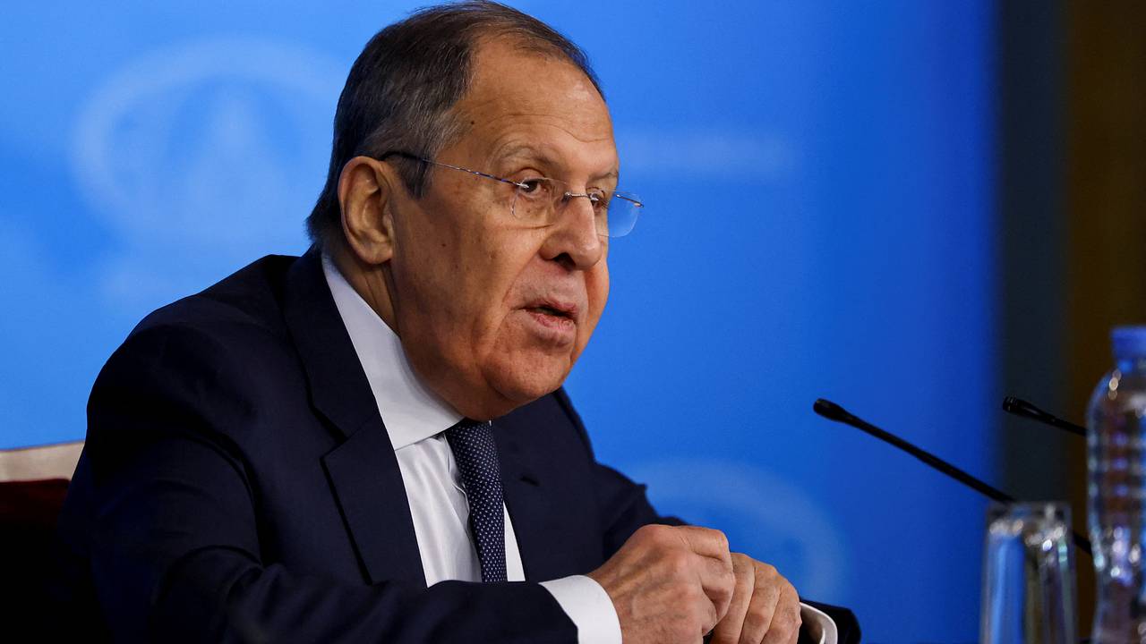 В словах Лаврова о красных линиях России увидели сигнал Евросоюзу