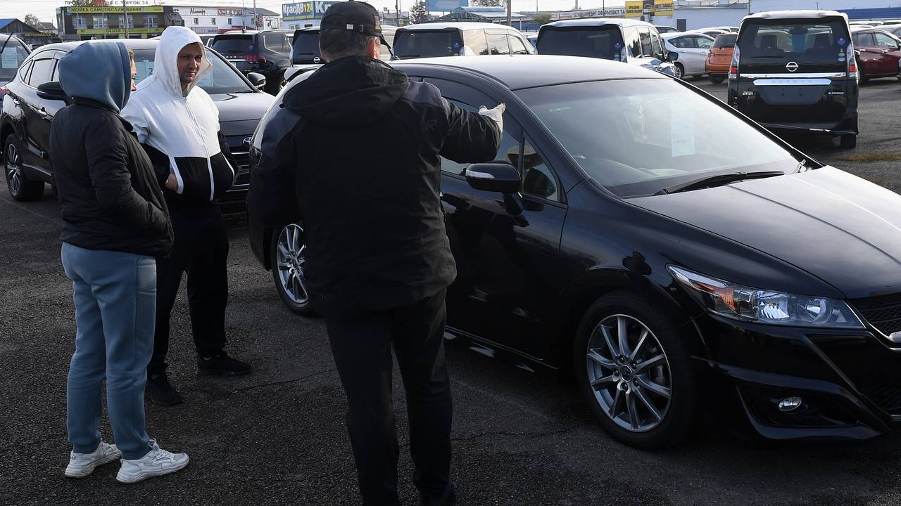 Россиянам назвали обязательные шаги при покупке авто с рук