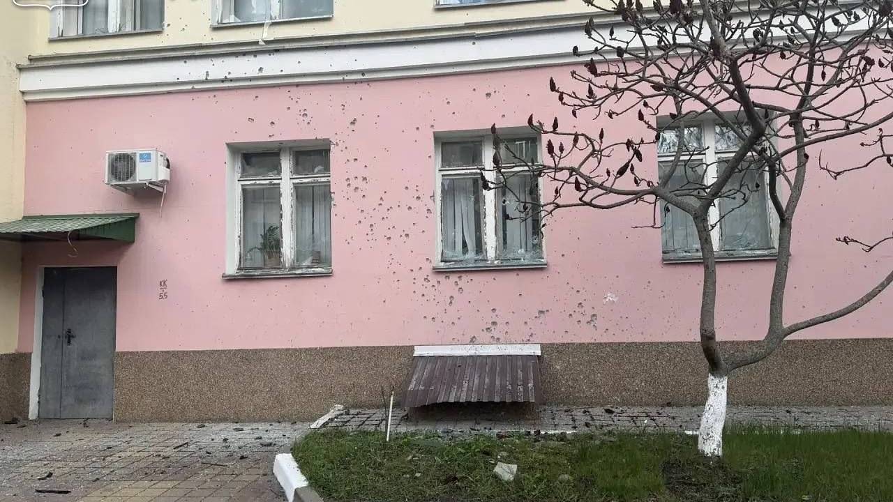 Женщина получила ранение при атаке ВСУ на социальный объект в столице региона России