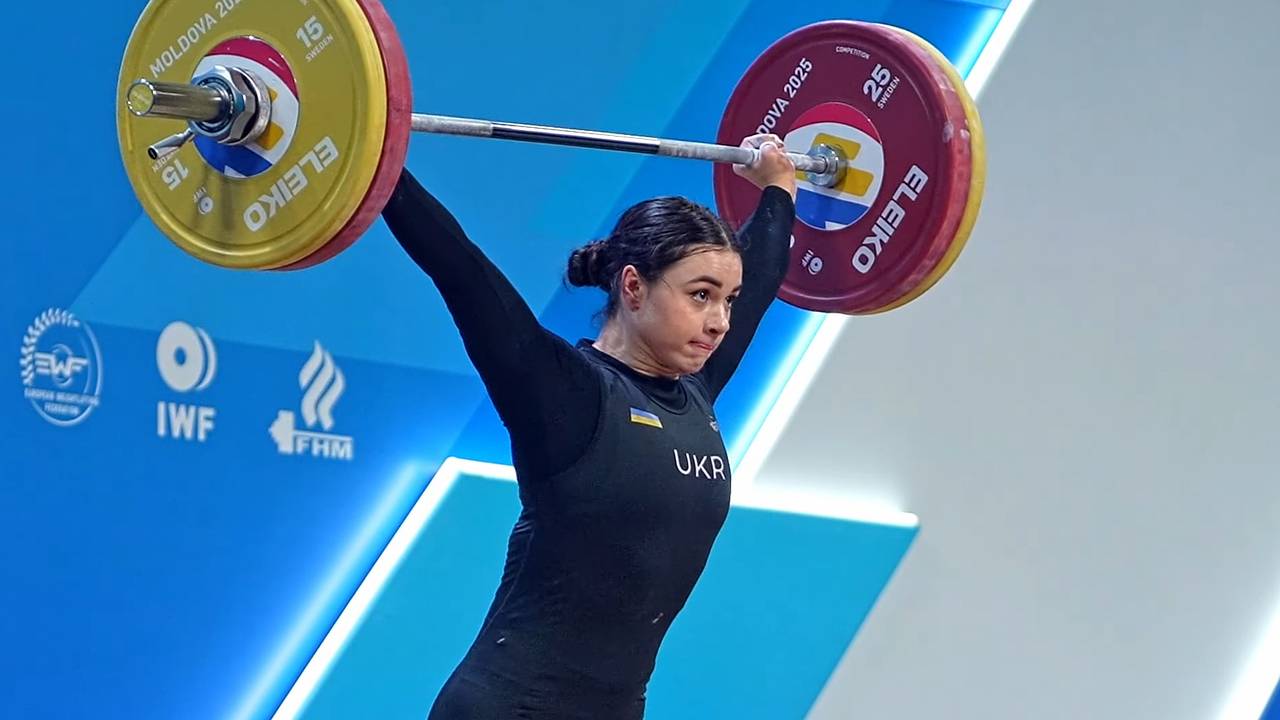 Украинская штангистка отказалась от фото с россиянкой на чемпионате Европы