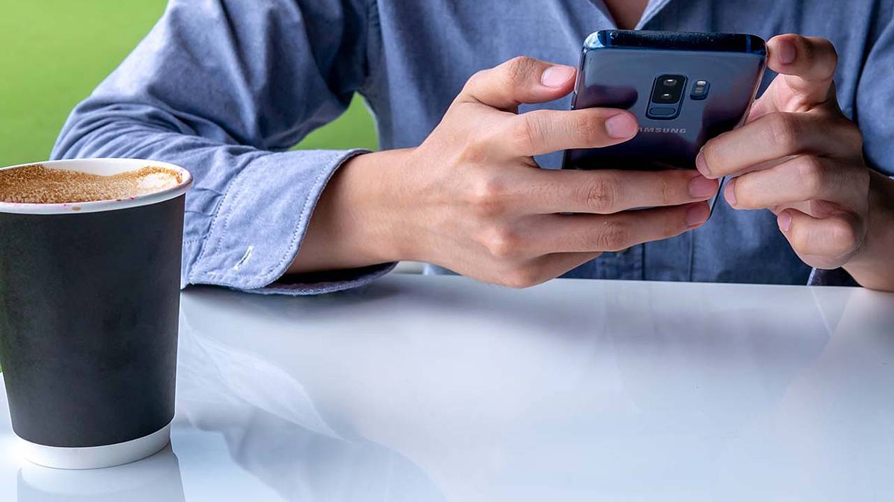 Превосходство Android-смартфонов над iPhone объяснили