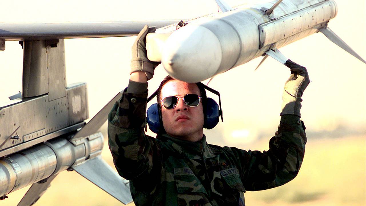 Названы последствия передачи Киеву новых AIM-120