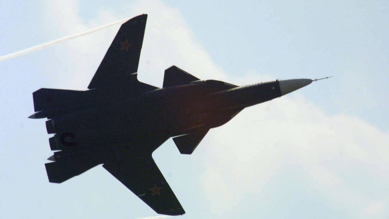 Стало известно об отказе навигационных приборов Су 47 Стало известно об отказе навигационных приборов Су 47
