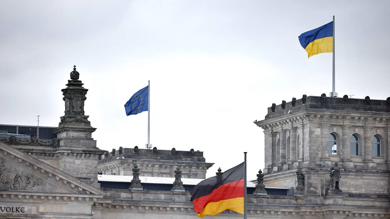 В Германии сообщили об усилении давления на Украину