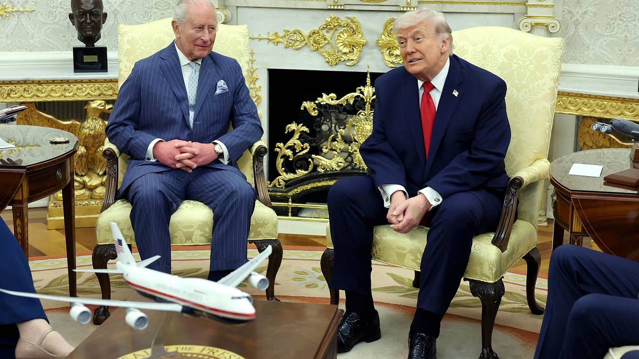Трамп подшутил над королем Британии