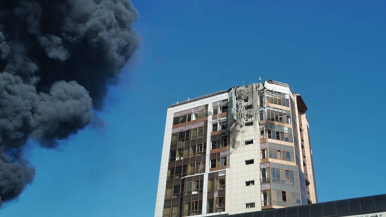 В Туапсе началась эвакуация людей из домов рядом с НПЗ
