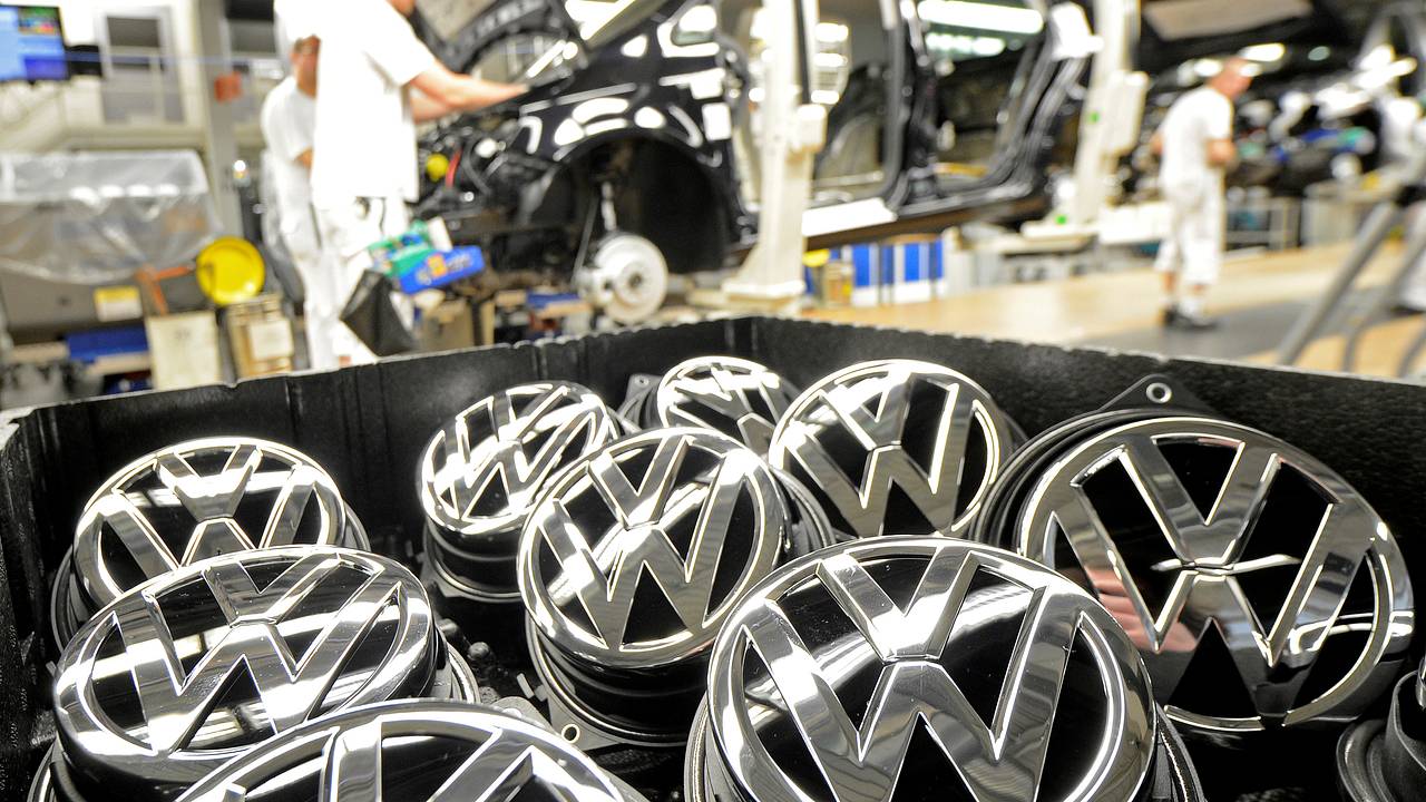 Ушедший из России автоконцерн объявил о резком падении прибыли