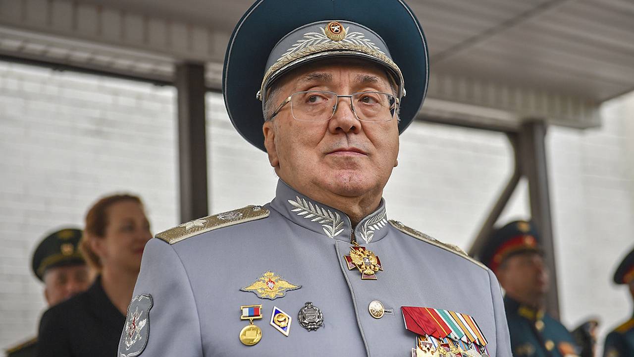Обнародован перечень миллиардного состояния бывшего первого замглавы Минобороны России