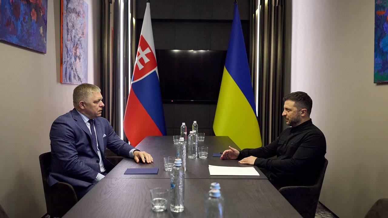 Фицо сделал заявление после разговора с Зеленским Фицо сделал заявление после разговора с Зеленским