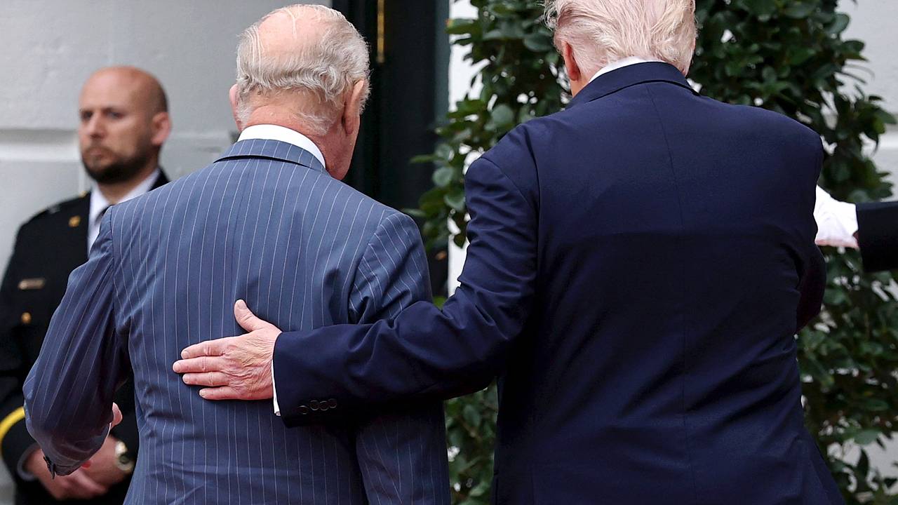 Захарова оценила внешний вид Карла III на встрече с Трампом