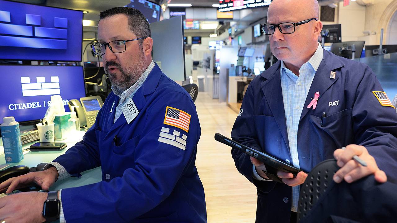 Цены на нефть выросли на фоне удара Ирана по военному кораблю США
