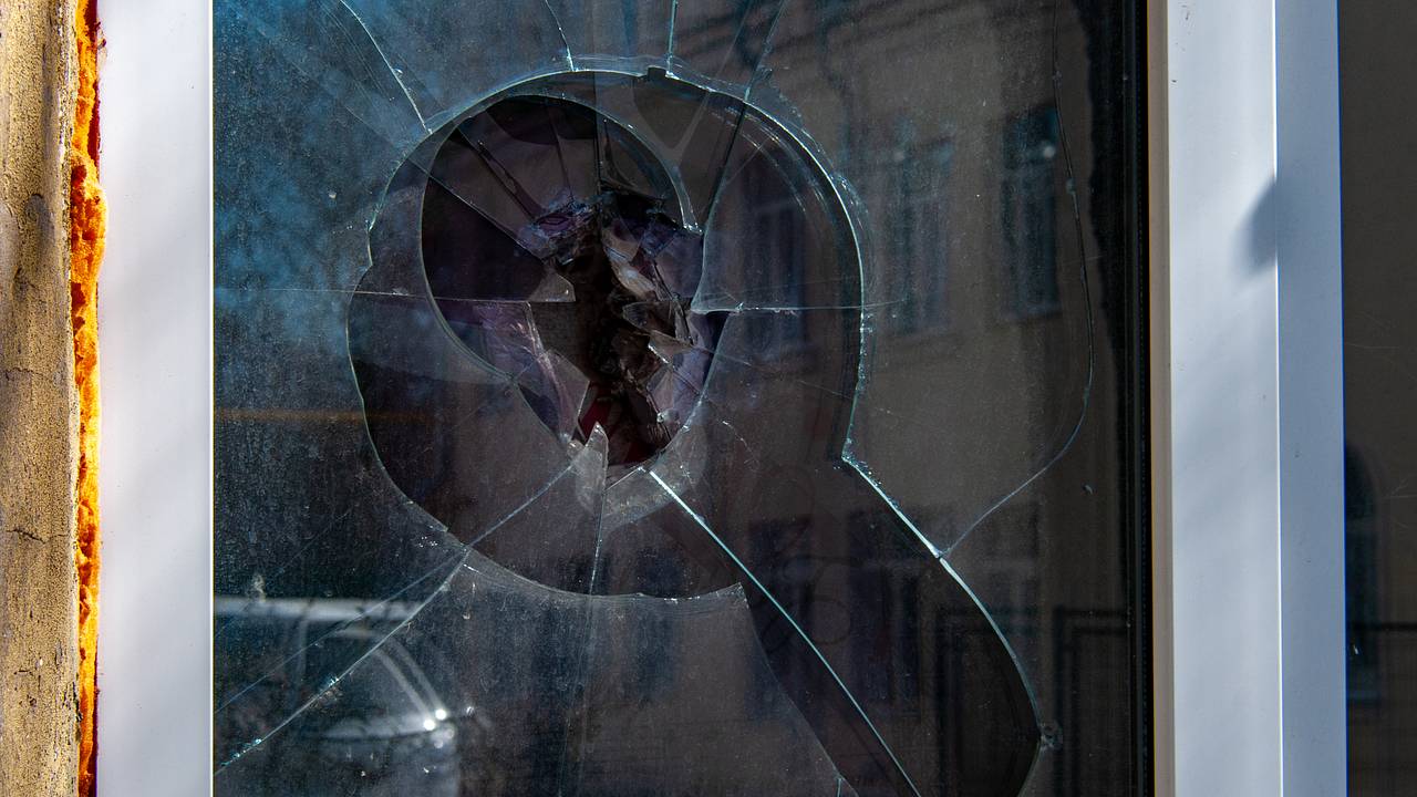 Семь человек пострадали при ударе ВСУ из «Града» по территории «Мираторга» в России