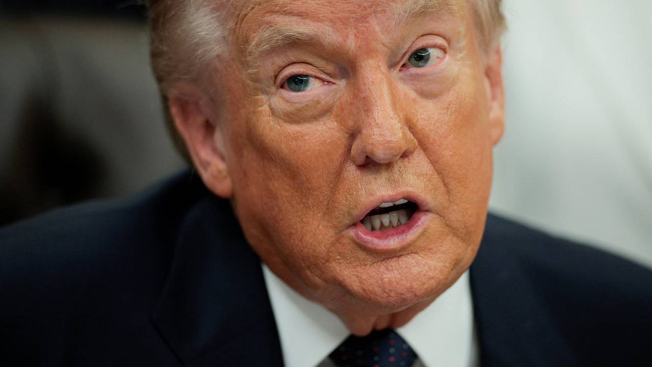 Трамп загадочно ответил на вопрос об Иране Трамп загадочно ответил на вопрос об Иране