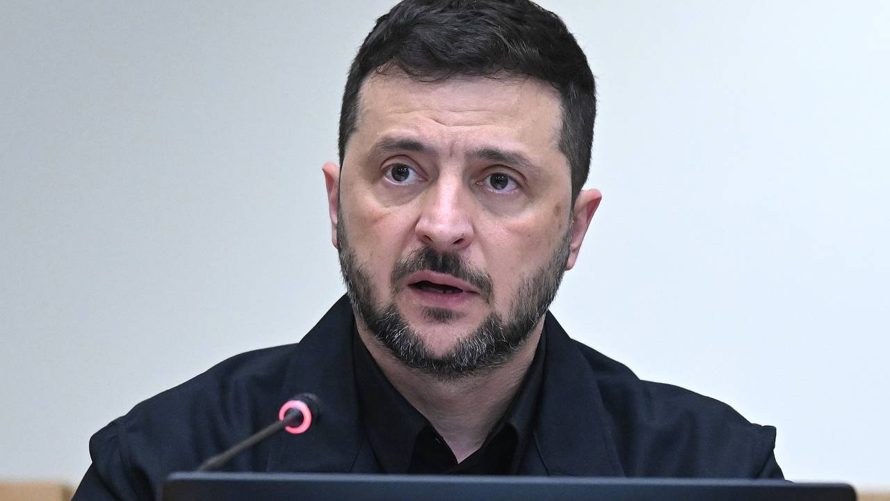 На Украине раскритиковали Зеленского за агрессивную риторику и отказ искать компромиссы