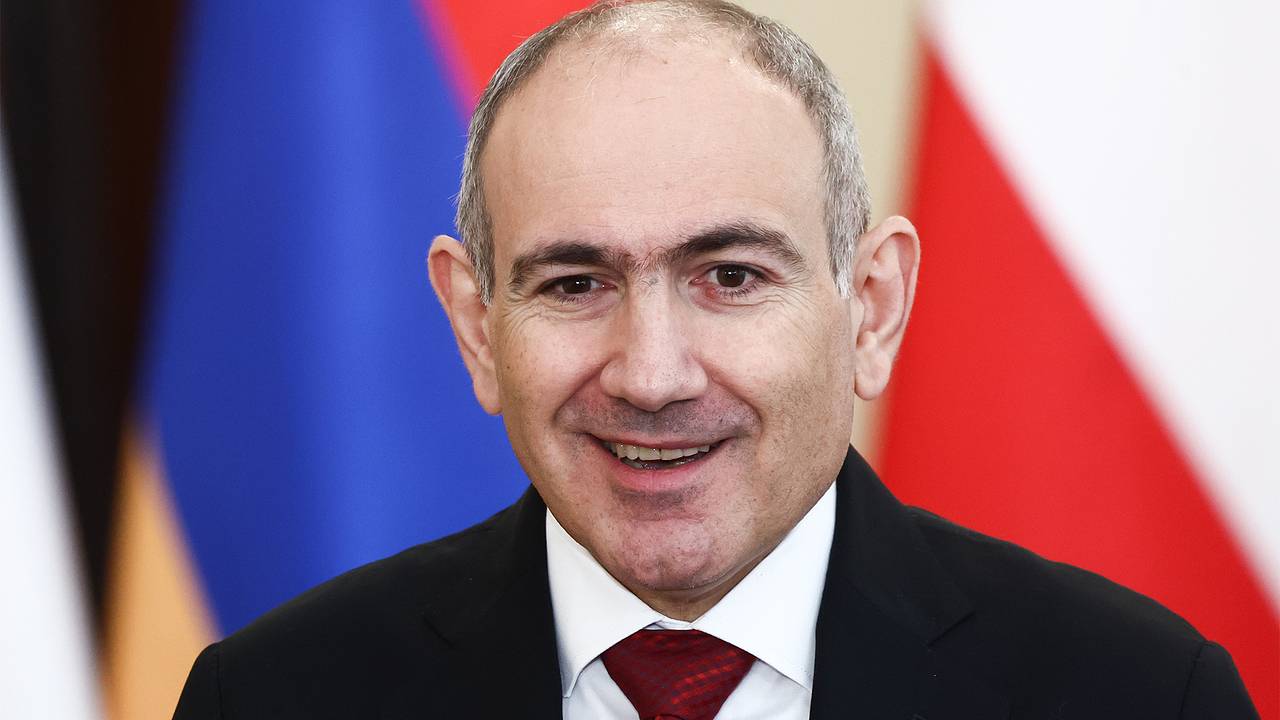 Пашинян решил отдохнуть во время подготовки к выборам