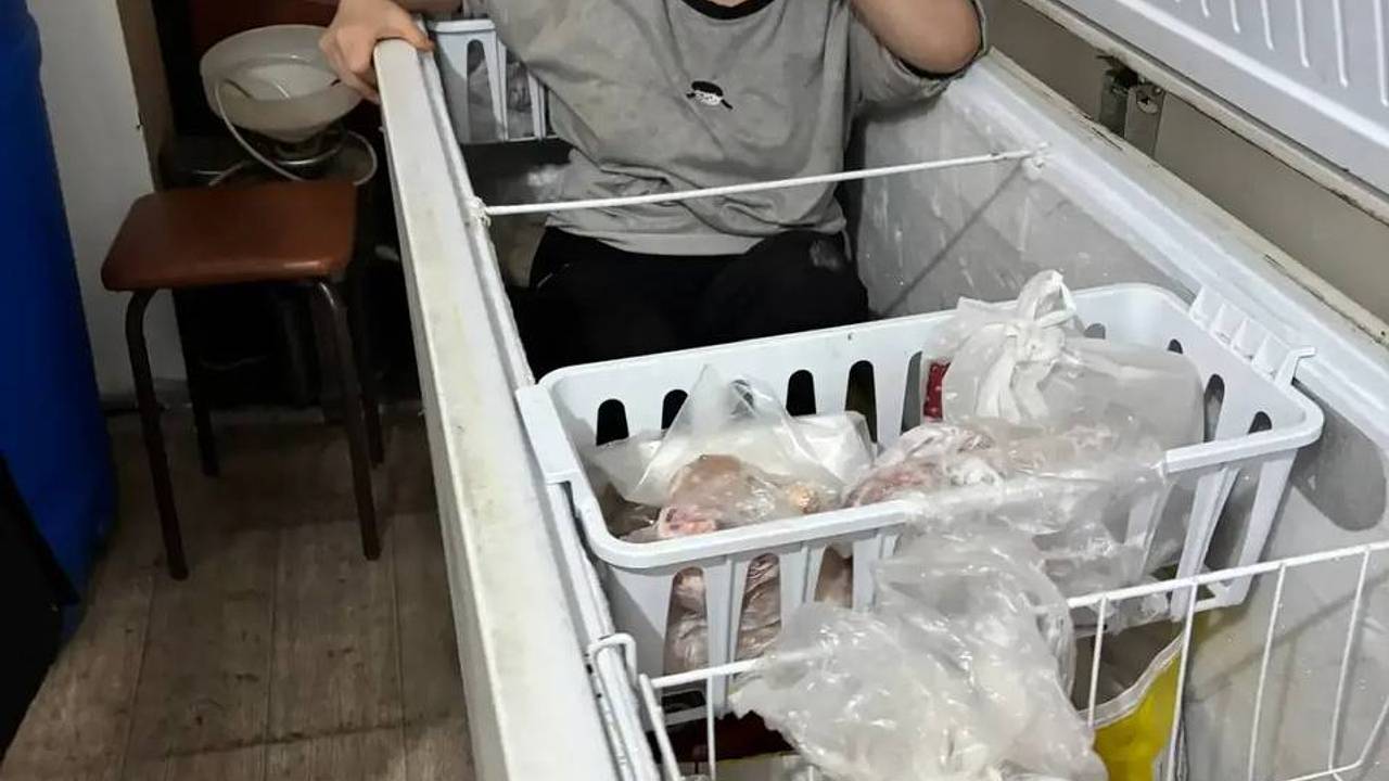 Мигрантка запрыгнула в холодильник во время полицейского рейда и была обнаружена
