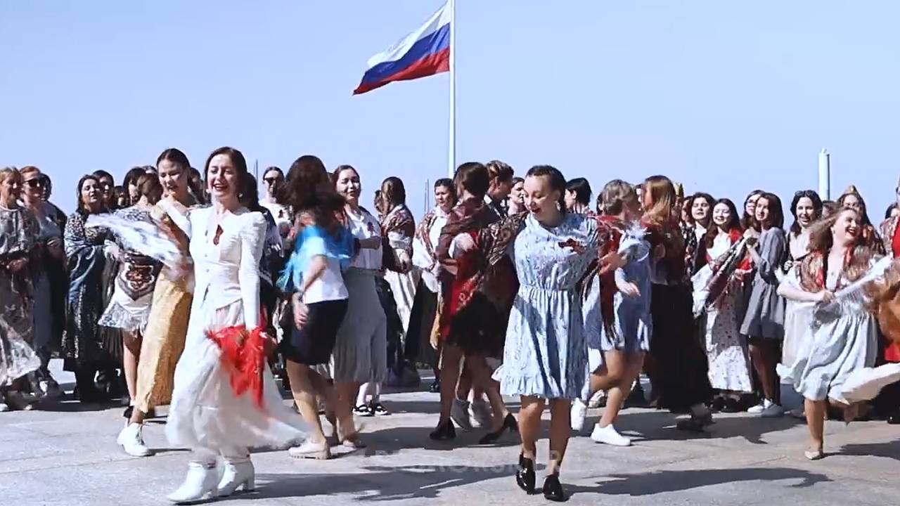 В Приморье прошел масштабный флешмоб среди женщин с одним именем