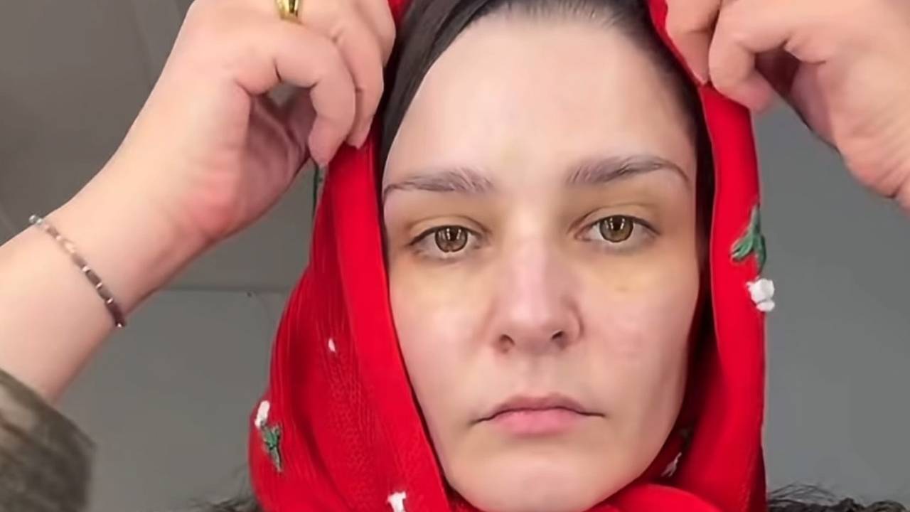 Известная российская актриса показала внешность без макияжа
