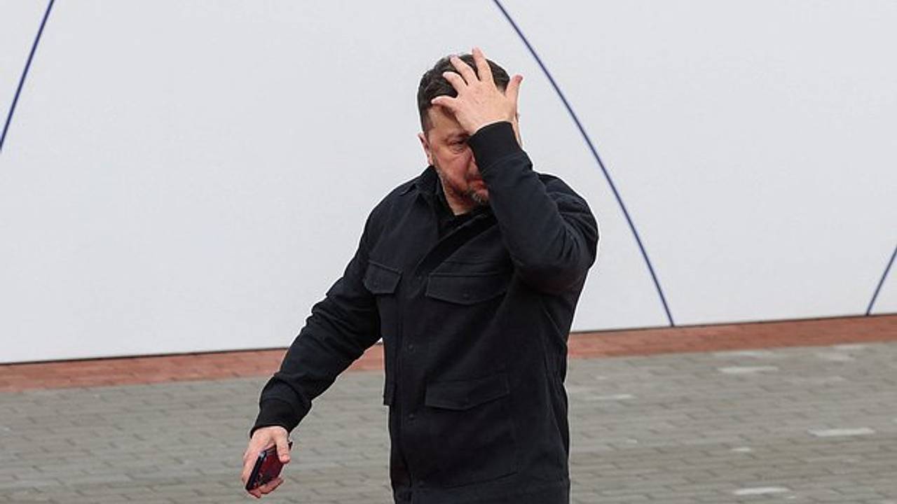 Ирландский журналист осудил указ Зеленского о Параде Победы в Москве Ирландский журналист осудил указ Зеленского о Параде Победы в Москве