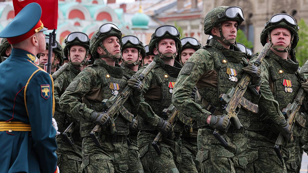 «Победа всегда была и будет за нами!» На Красной площади состоялся парад Победы. Путин выступил с торжественной речью