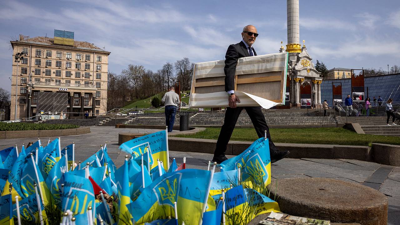 Дмитриев обвинил западные СМИ в нежелании освещать коррупцию на Украине