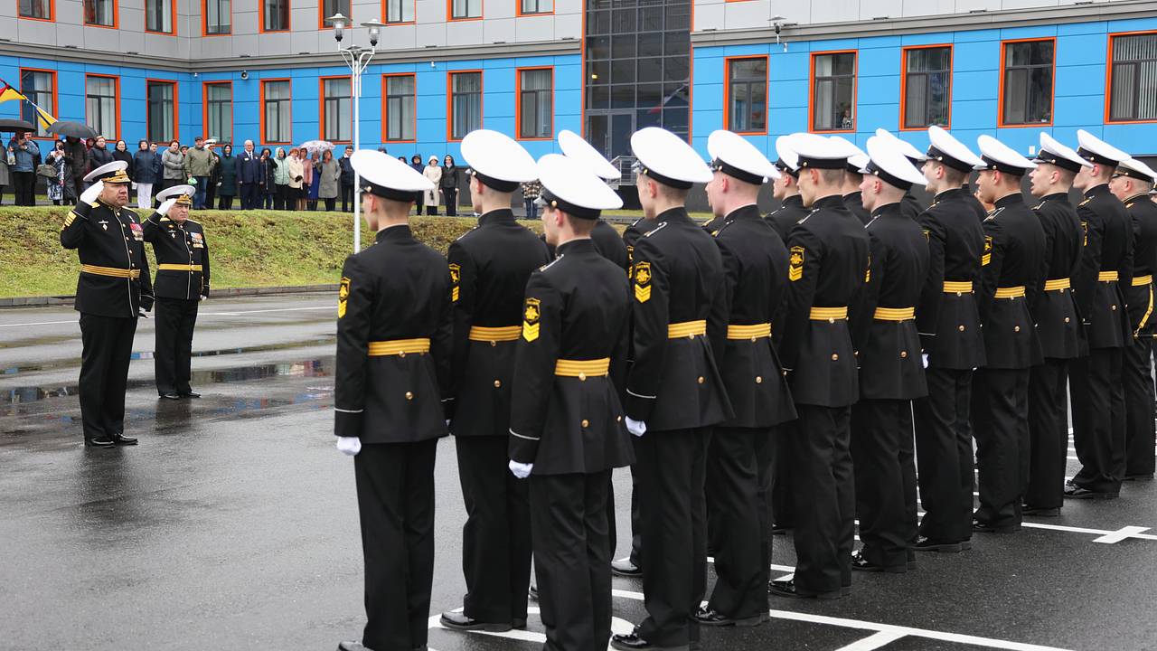 Детский лагерь и военно-морское училище попали под санкции Евросоюза Детский лагерь и военно-морское училище попали под санкции Евросоюза