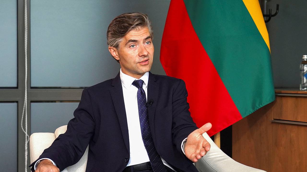 Глава МИД Литвы призвал давить на Россию