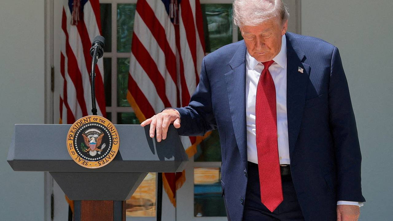Трамп 12 мая вылетит в Китай
