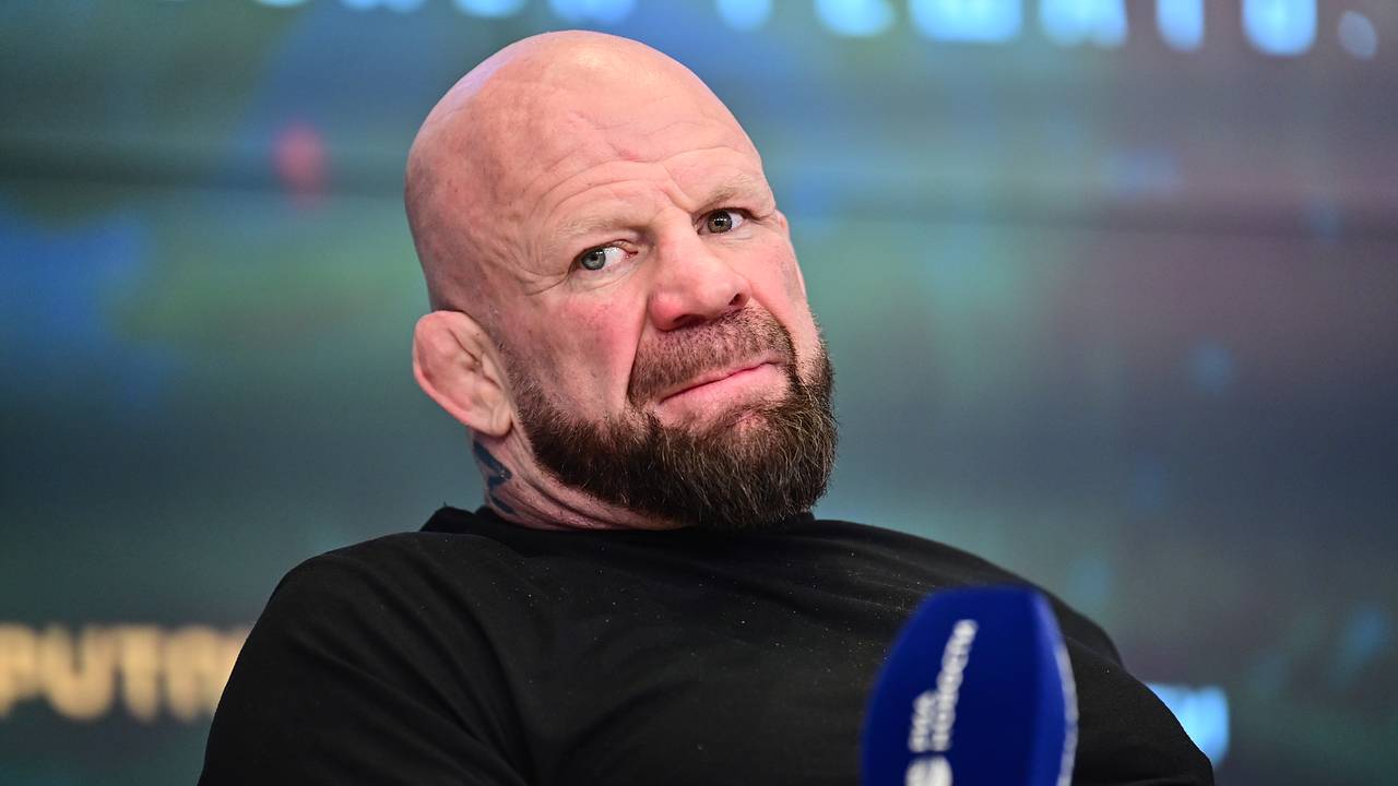 55-летний Монсон начал переговоры о бое с 37-летним Иваном Емельяненко