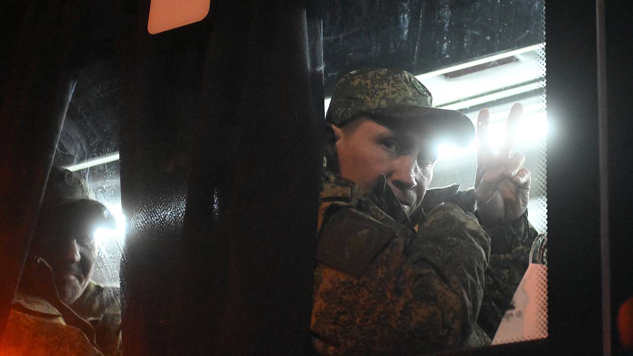 Раскрыто число возвращенных из украинского плена российских военных
