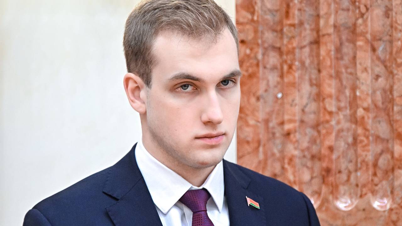 Врач объяснила резкие изменения во внешности сына Лукашенко