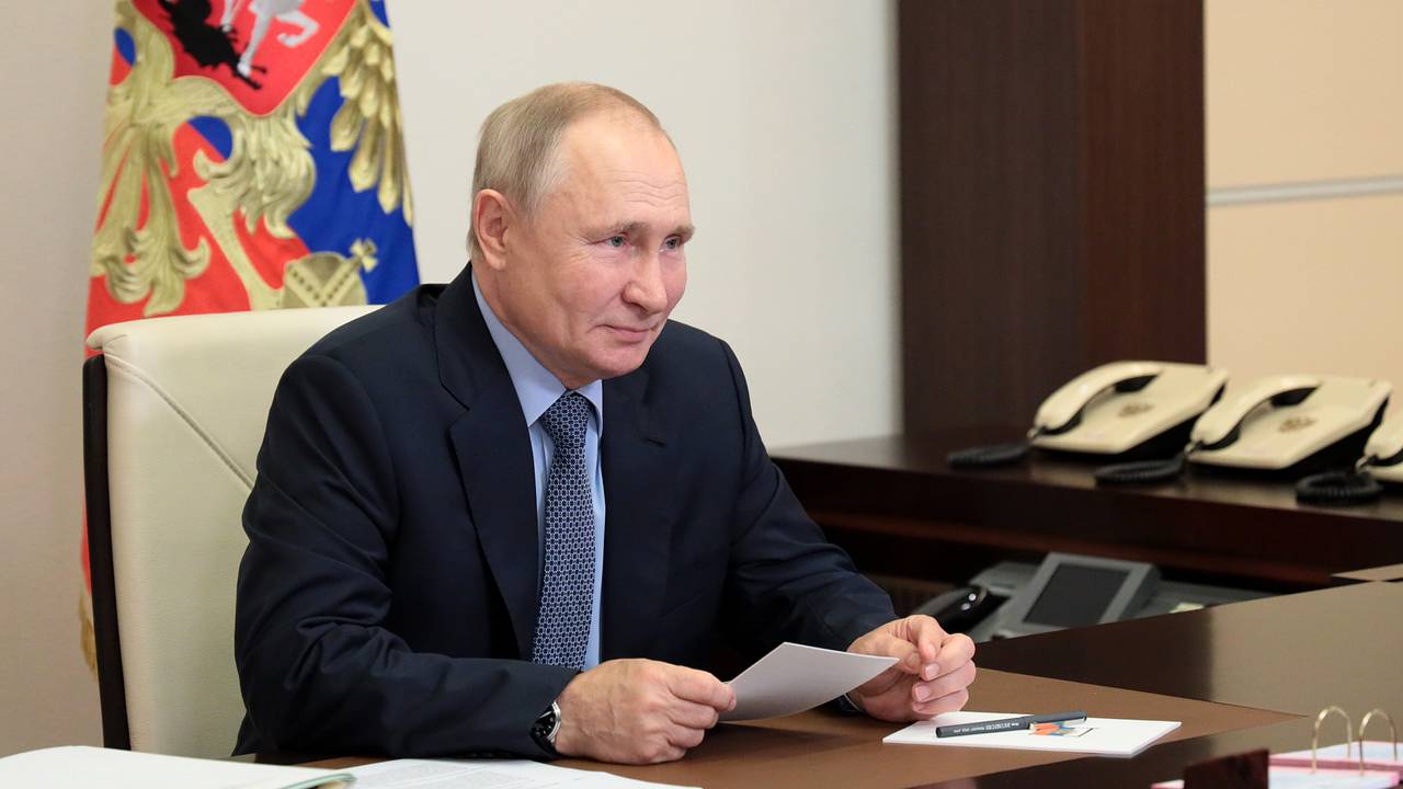 Учительница Путина вспомнила его родителей Учительница Путина вспомнила его родителей