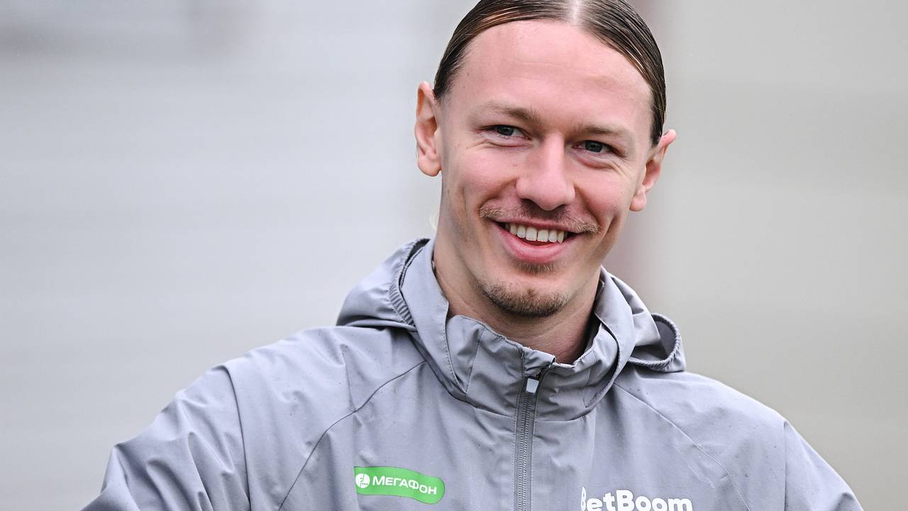 Порнозвезда обратилась к Сафонову перед финалом Лиги чемпионов