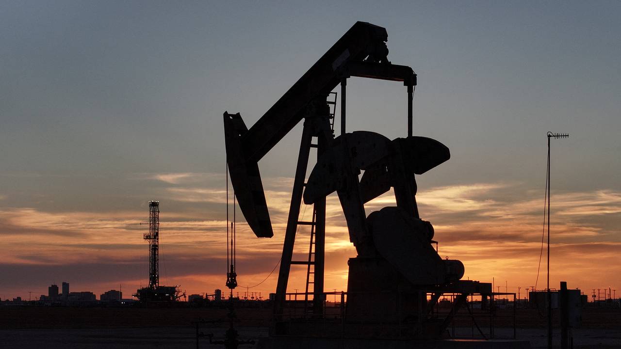 Мировому нефтерынку спрогнозировали тяжелые времена